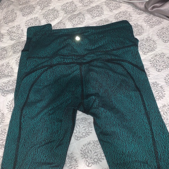Lululemon leggings - Picture 2 of 5